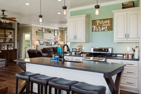 142-Acre Centerville Farm with 3-Bed Home & Views - image 12