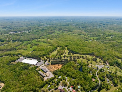 Expansive 142-Acre Property with Unlimited Potential - image 1