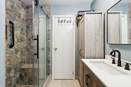 Spacious 3 Bedroom Home With Workshop In Old Town, Fl - image 10