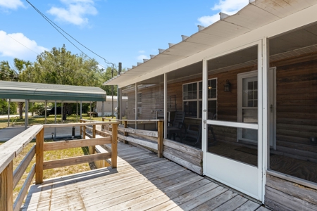 Spacious 3 Bedroom Home With Workshop In Old Town, Fl - image 20