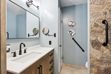 Spacious 3 Bedroom Home With Workshop In Old Town, Fl - image 11