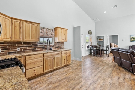 Quality Barndominium on 2.33 Acres, LIVE OAK COUNTY - image 31