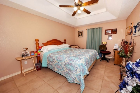 Beautiful Brick Home Built on half Acre Lot - image 17