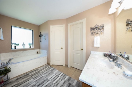Beautiful Brick Home Built on half Acre Lot - image 23