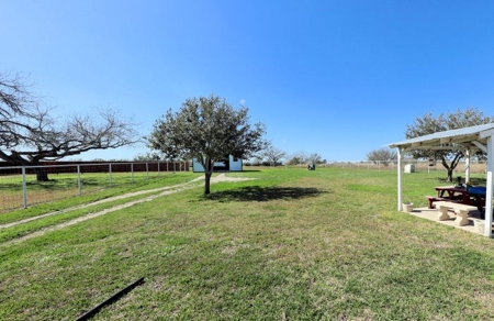 Beautiful Brick Home Built on half Acre Lot - image 7