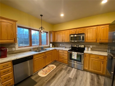 4 Bedroom Home on 1.68 Acres For Sale in Willow River MN - image 4
