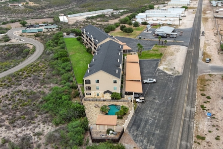 Condo at Rough Canyon Condos For Sale | Del Rio, Texas - image 4