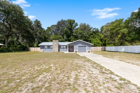Discover this charming home in the heart of Williston, FL! - image 4