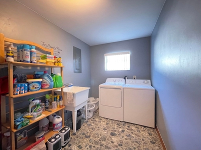 Home For Sale With Pool And Shop - Chiefland, Florida - image 15