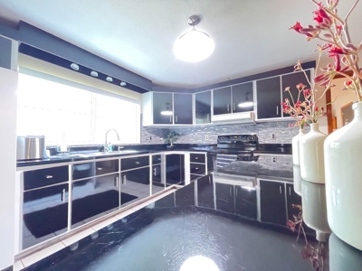 Home For Sale With Pool And Shop - Chiefland, Florida - image 9