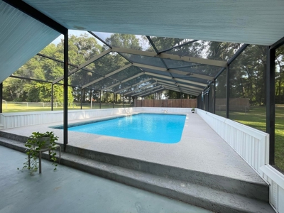 Home For Sale With Pool And Shop - Chiefland, Florida - image 25