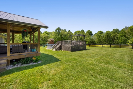 Custom 3 Bed 2 Bath Ranch  Home On 54 Acres - Dunnville, Ky - image 14