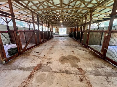 East Texas Country Home On ±48.17 Acres With Barn And Pool - image 17
