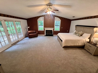 East Texas Country Home On ±48.17 Acres With Barn And Pool - image 40