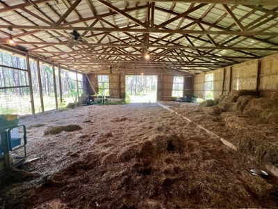 East Texas Country Home On ±48.17 Acres With Barn And Pool - image 18