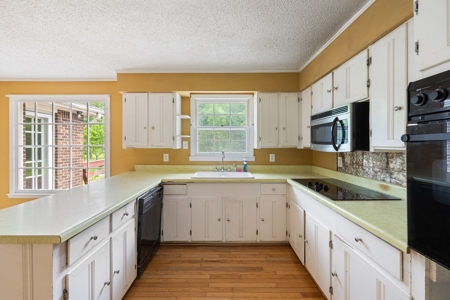 Unlock Potential in This Charming 1977 Fixer-Upper - image 18
