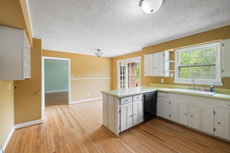 Unlock Potential in This Charming 1977 Fixer-Upper - image 19