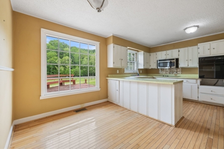 Unlock Potential in This Charming 1977 Fixer-Upper - image 14