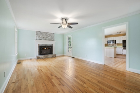 Unlock Potential in This Charming 1977 Fixer-Upper - image 9