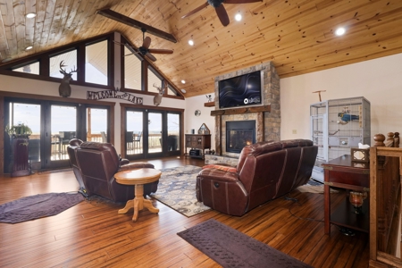 Ozark Co MO Lakefront Home for Living or Income Producing - image 5