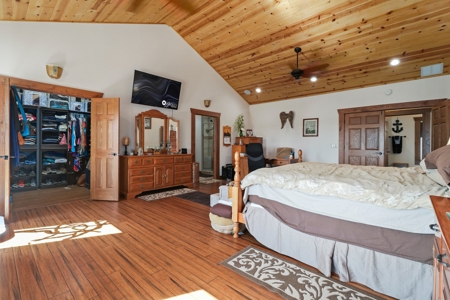 Ozark Co MO Lakefront Home for Living or Income Producing - image 16