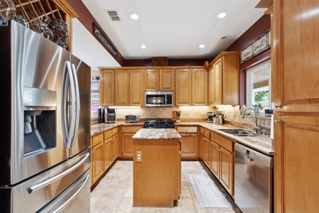 Charming Southern Home with Wraparound Porch in Trenton, FL! - image 17