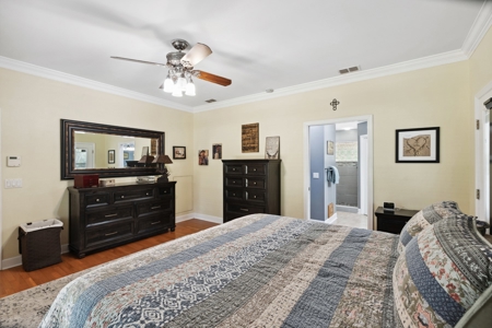 Charming Southern Home with Wraparound Porch in Trenton, FL! - image 21