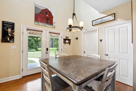 Charming Southern Home with Wraparound Porch in Trenton, FL! - image 15