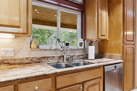 Charming Southern Home with Wraparound Porch in Trenton, FL! - image 18