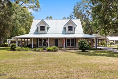 Charming Southern Home with Wraparound Porch in Trenton, FL! - image 1