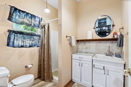 Charming Southern Home with Wraparound Porch in Trenton, FL! - image 46