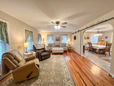 Immaculate Home in the Country - image 14