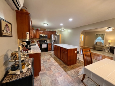 Immaculate Home in the Country - image 12