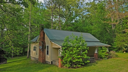Small Hunting Retreat for Sale near TN River - image 2