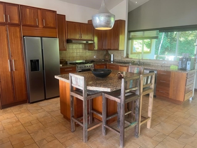 Luxury Island Home with Rental Casita, Pool and Sea Views - image 4