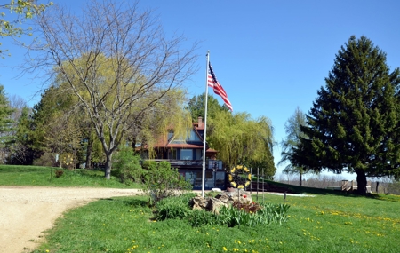 Country Home Hobby Farm on 15 Organic Acres SW Wisconsin - image 11