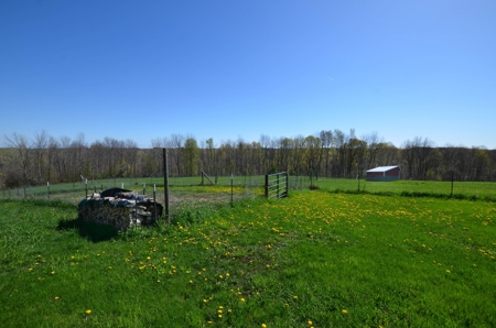 Country Home Hobby Farm on 15 Organic Acres SW Wisconsin - image 7