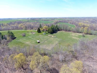 Country Home Hobby Farm on 15 Organic Acres SW Wisconsin - image 37