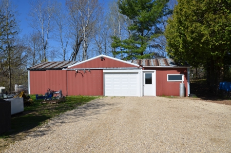 Country Home Hobby Farm on 15 Organic Acres SW Wisconsin - image 4