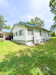 3 Bedroom, 2 Bath Home Right In The Heart Of Poplar Bluff MO - image 6