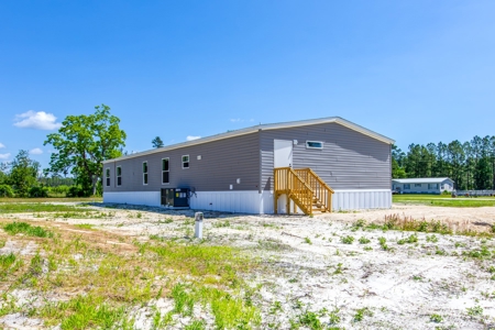 Home For Sale In Raiford Florida - image 3