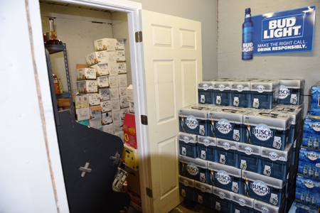 Successful, Operating Liquor Store incl. All Inventory, - image 17