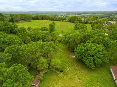Southern Missouri Hobby Farm With Stunning Home - image 25