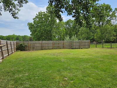 Southern Missouri Hobby Farm With Stunning Home - image 30