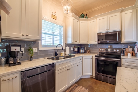 Country Home on 10 Acres for Sale in Dyer, TN - image 13