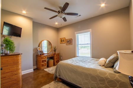 Country Home on 10 Acres for Sale in Dyer, TN - image 26