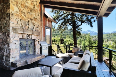Celebrate Life's Achievements-Exceptional Modern Home - image 14