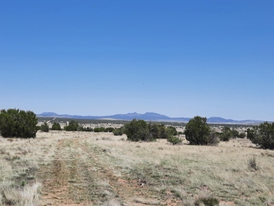 Rural off grid Northern AZ Property - image 10