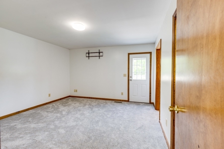 Country Home for Sale in Maury County, Tennessee - image 19