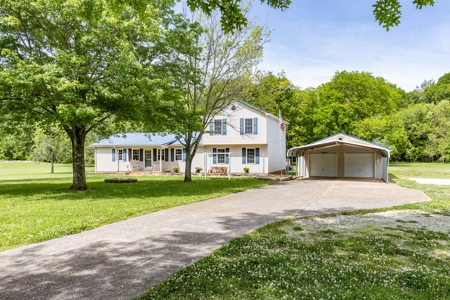 Country Home for Sale in Maury County, Tennessee - image 2